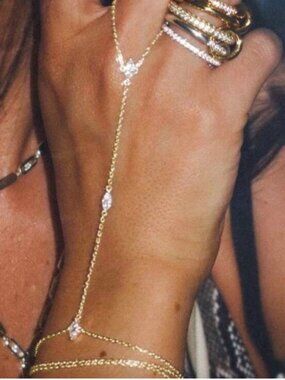 Festival Ready! New! Gold Rhinestone Hand Chain (3027) NWOT